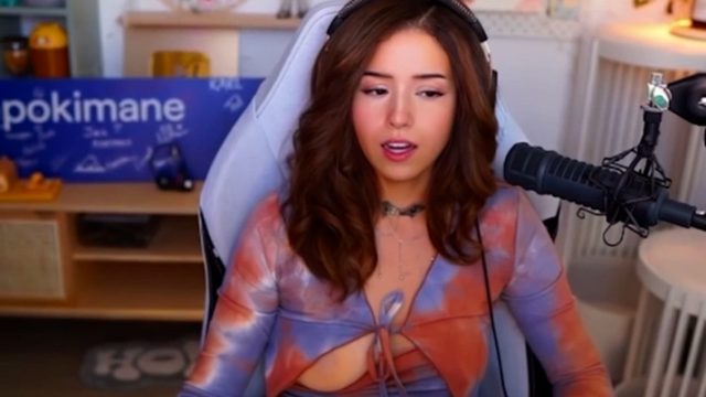 Pokimane Show Natural Boobs On Live Stream Twitter Video Leaked