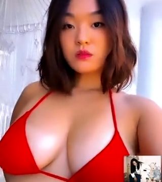 Jiniphee Show Big Tits Outside Video